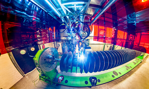 Welding robot at KÖLLEMANN